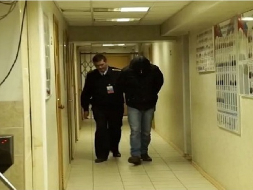 Опубликовано видео задержания грабителя «Бинбанка» в Ростове