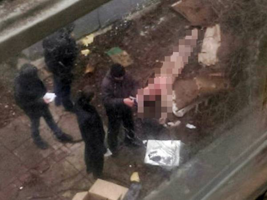 Около общежития ЮФУ найден обнаженный труп мужчины