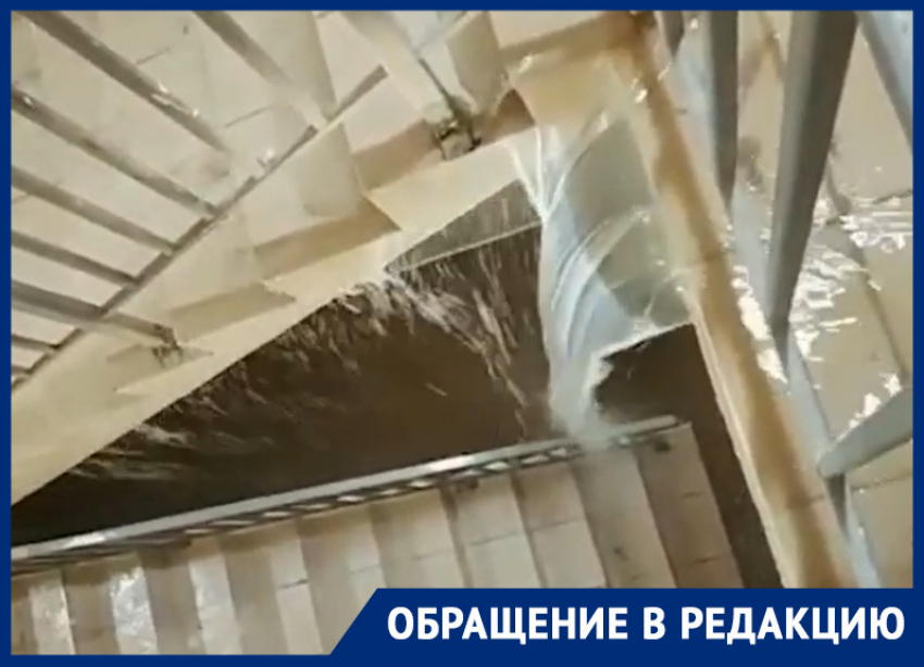 В Ростове из-за прорыва канализации затопило лифты и парковку в доме ЖК «Северные высотки»