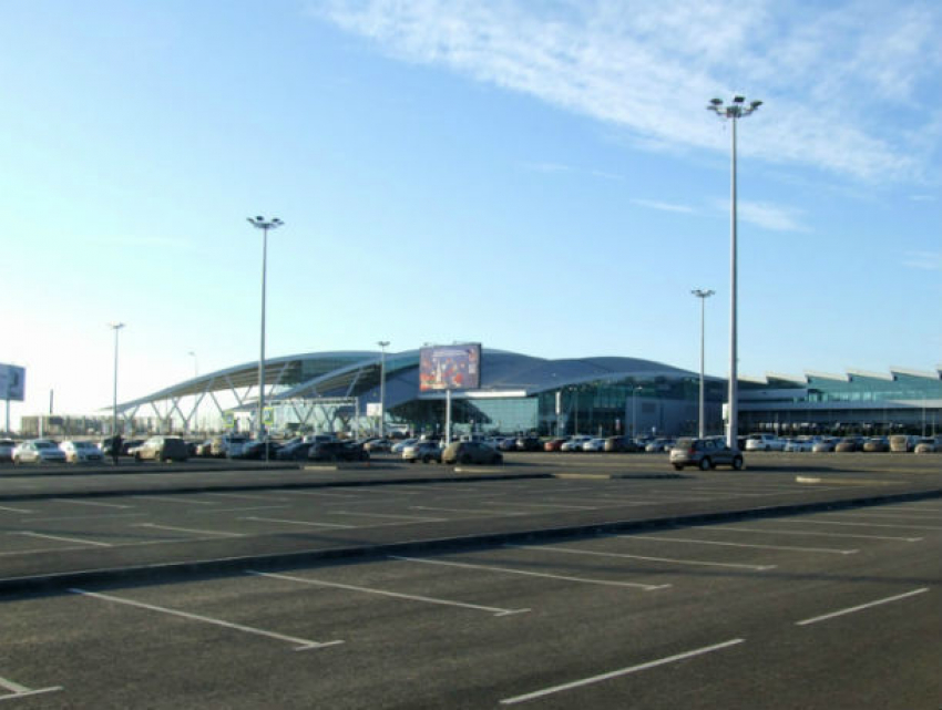160 мест добавили на бесплатной парковке в аэропорту «Платов» в Ростове