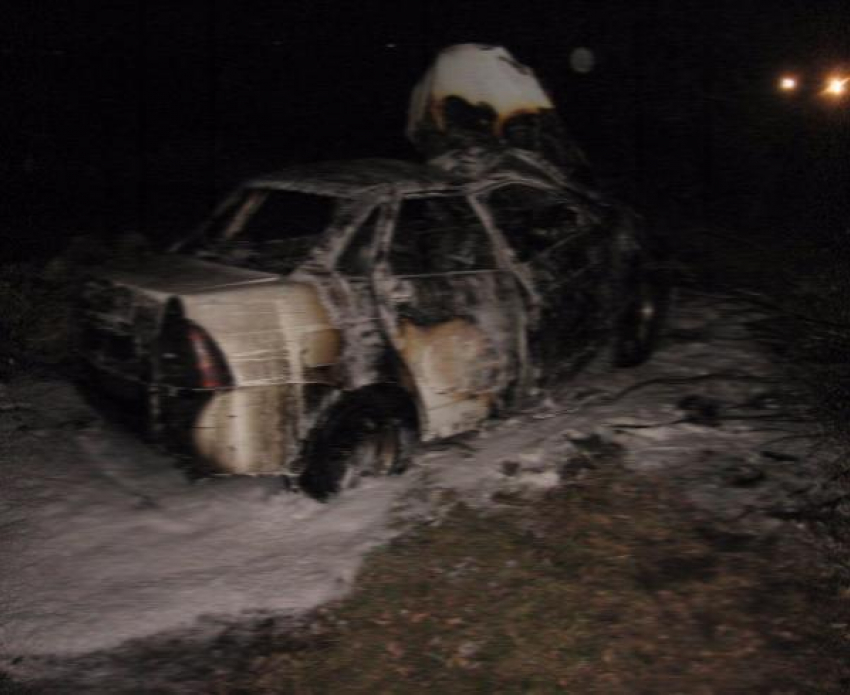 17 автомобилей сгорели на парковке в Волгодонске 