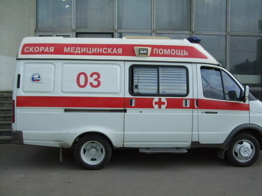 На трассе под Таганрогом один человек погиб в ДТП, еще шесть ранены