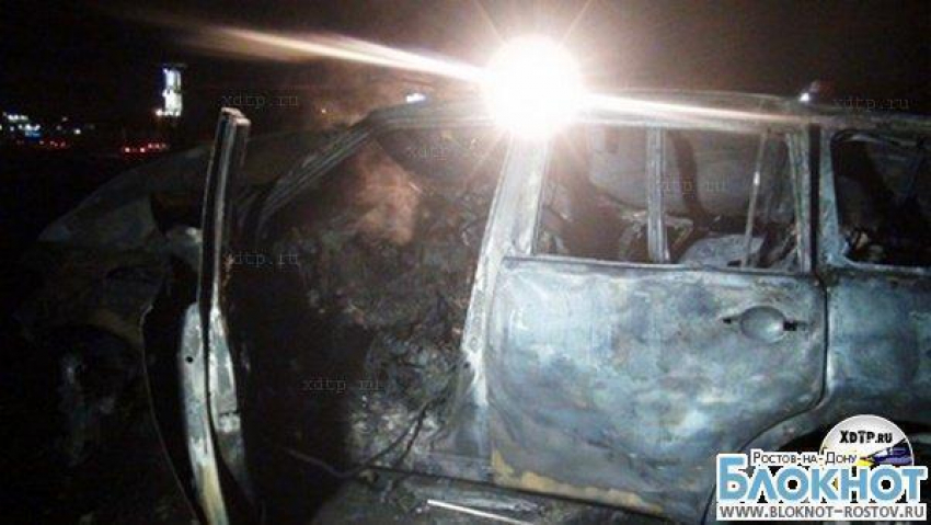 В Волгодонске на автостоянке сгорели три иномарки 
