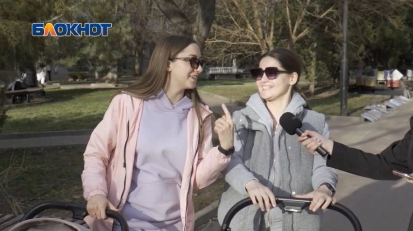 Многие жители Ростова бьются яйцами и освящают куличи на Пасху 