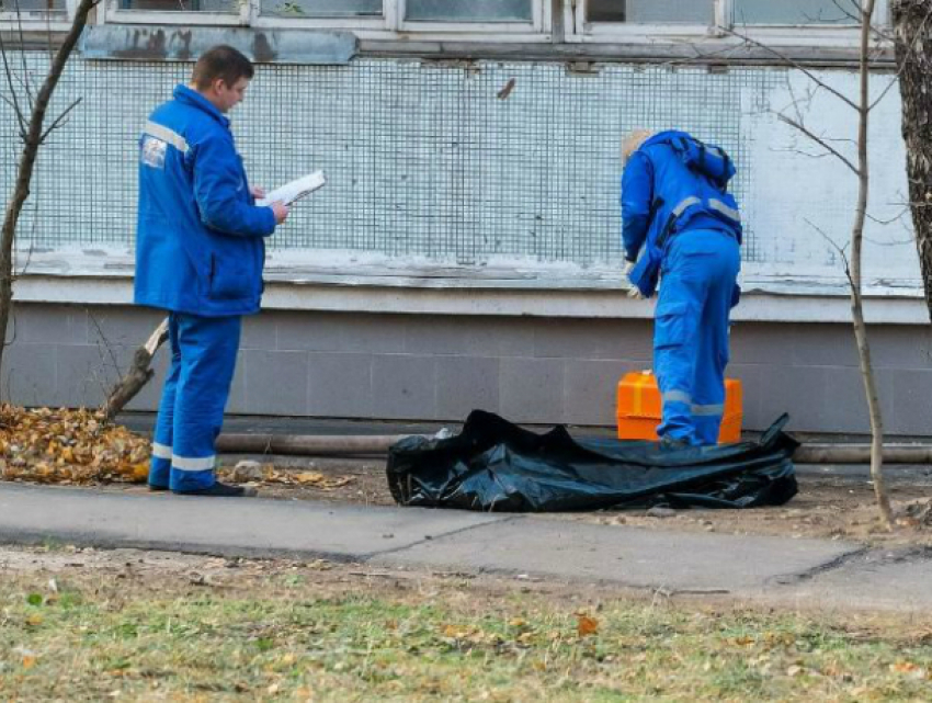 Смертельные травмы получил мужчина, выпав из окна своей кухни в Ростове