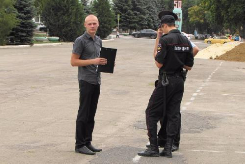 В Ростовской области двое полицейских пойдут под суд за взятку в 100 тысяч