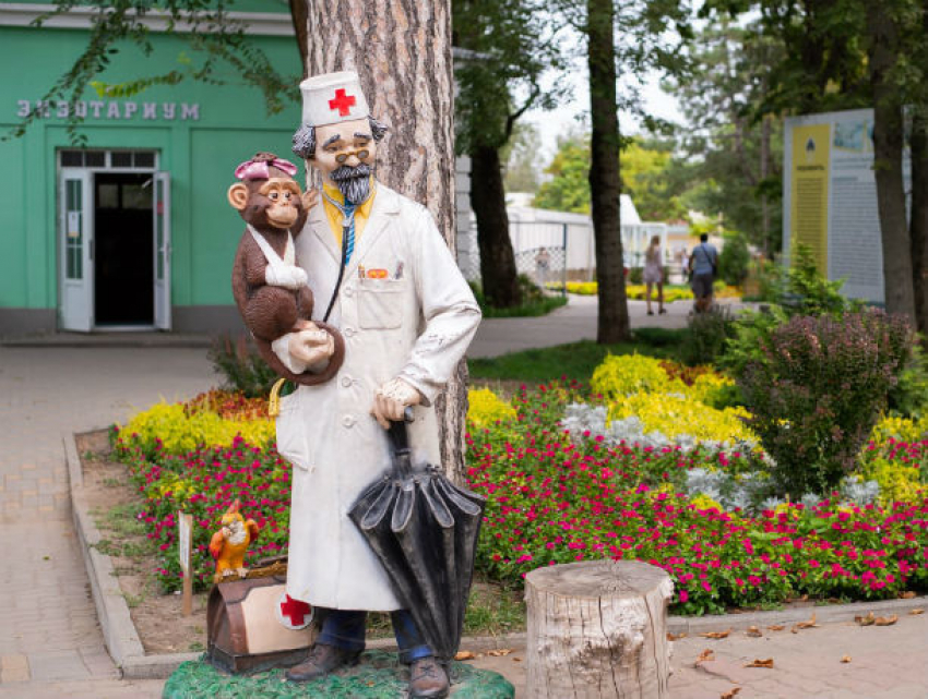 Посетителям ростовского зоопарка сделают прививки