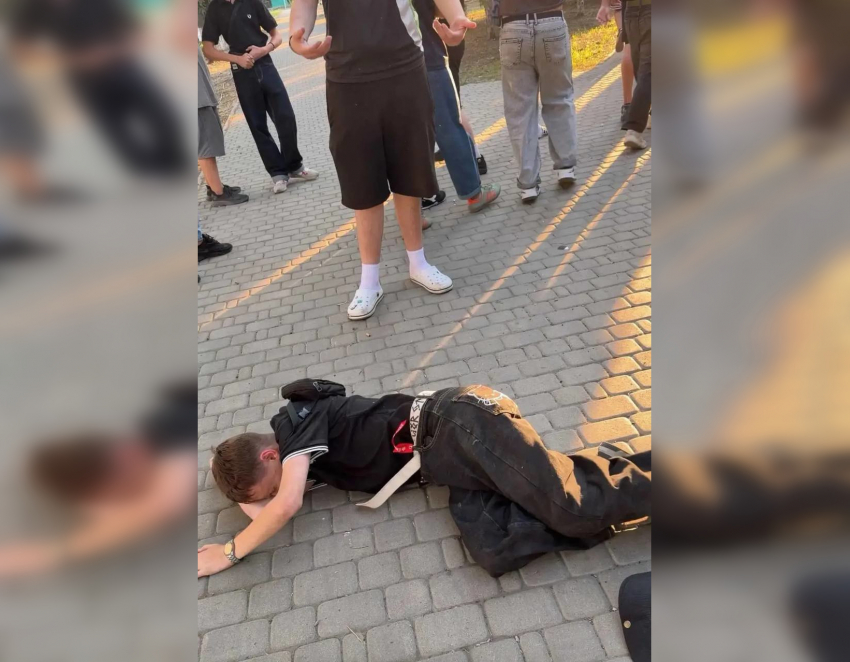 В Таганроге подростки избили школьника из-за ремня с элементом, похожим на свастику