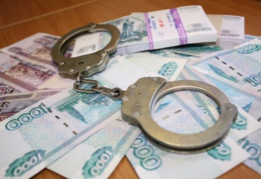 160 тысяч рублей за возбуждение и расследование уголовного дела получил ростовский полицейский