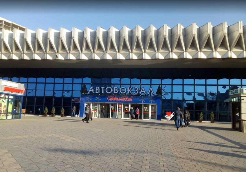 На автовокзале Ростова отменили все автобусы в Крым