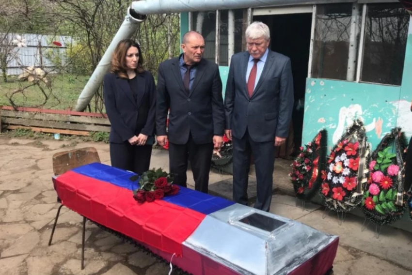 В Ростовской области простились с ефрейтором, погибшим во время спецоперации на Украине