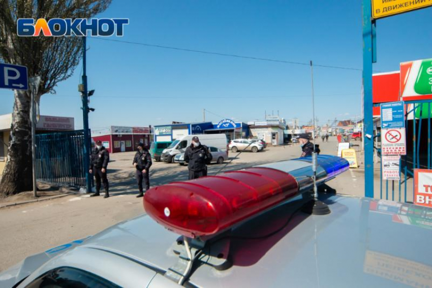Более 400 мигрантов было задержано в ходе спецоперации на рынках под Ростовом