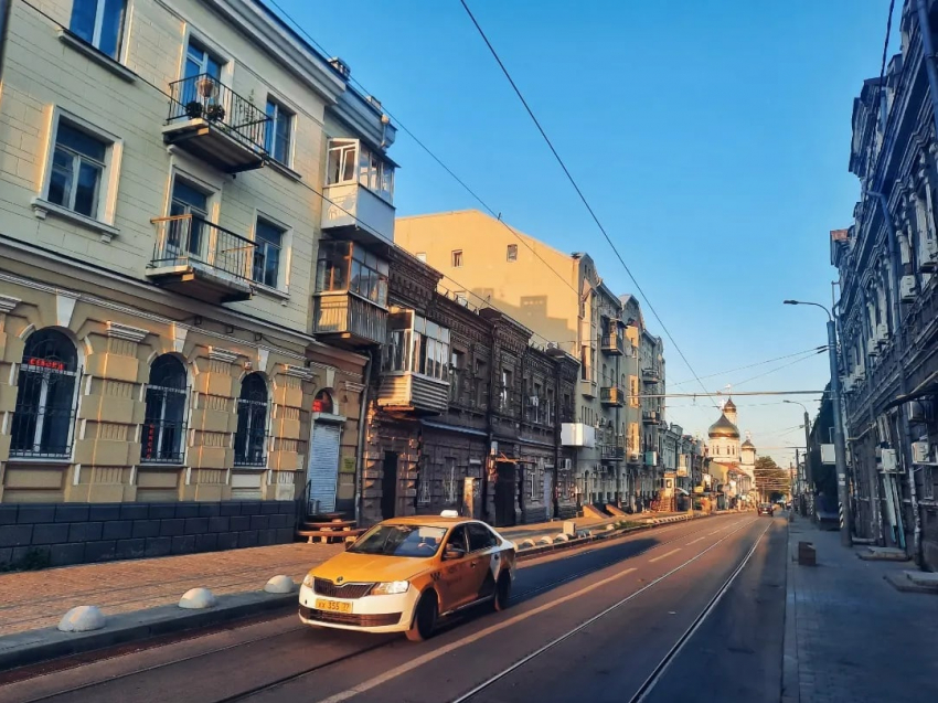 На нескольких улицах Ростова ограничат движение для транспорта на месяц