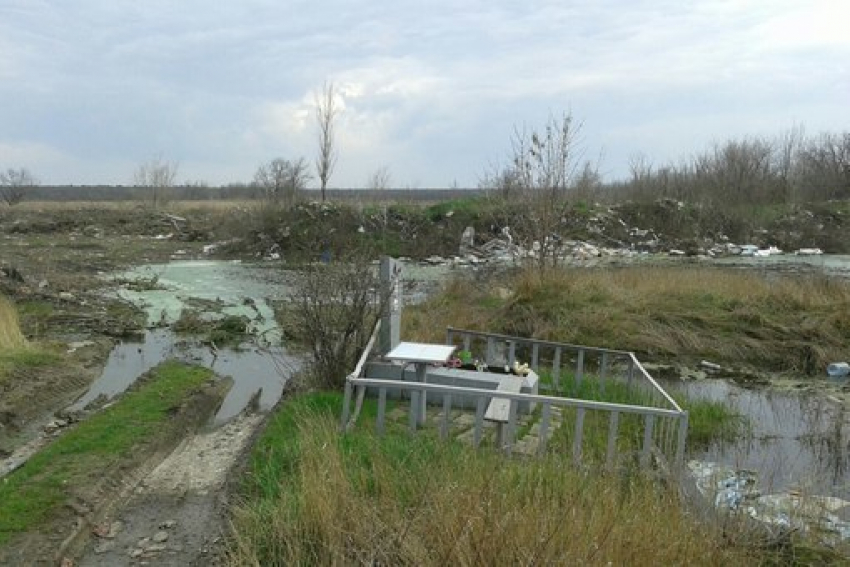 Нарушения в работе азовского кладбища составили 7,5 миллионов