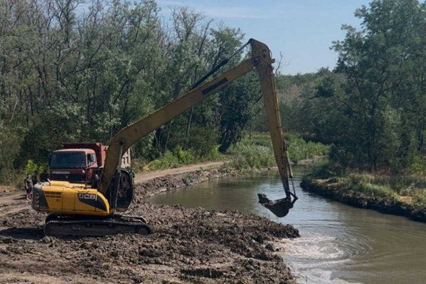 В Ростовской области власти заметили, что финансирования программ по расчистке рек недостаточно