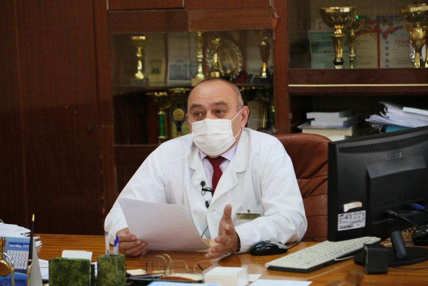 «Люди ждут помощь по пять часов»: Главный врач БМСП Волгодонска попросил не вызывать скорую по пустякам