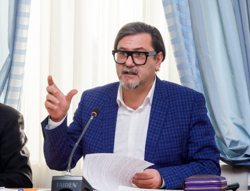 Назвавший некритичной нехватку общественного транспорта депутат гордумы Ростова хочет идти на новый срок