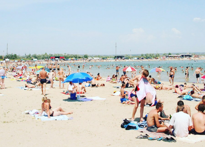 Администрация Батайска не увидела нарушения во введении оплаты за пляж на Соленом озере