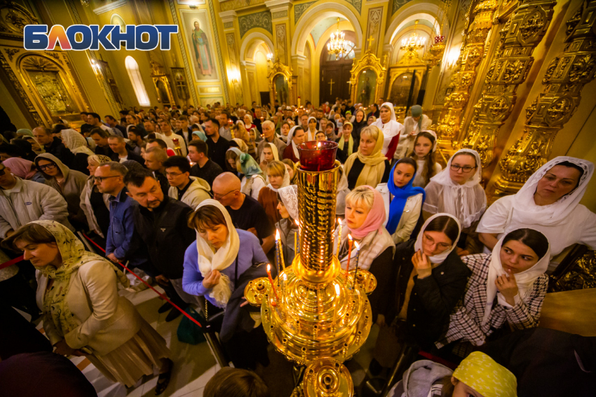 Косу не плести, птицу не выпускай: что нельзя делать на Благовещение 2026  