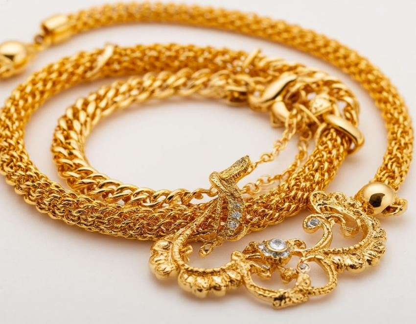 Дочь вынесла мамины украшения на 220 тысяч: полиция Шахт раскрыла семейную кражу