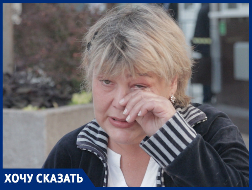 «Генконсульство тянет время»: спасавшей на войне людей жительнице ДНР не дают покинуть Ростов