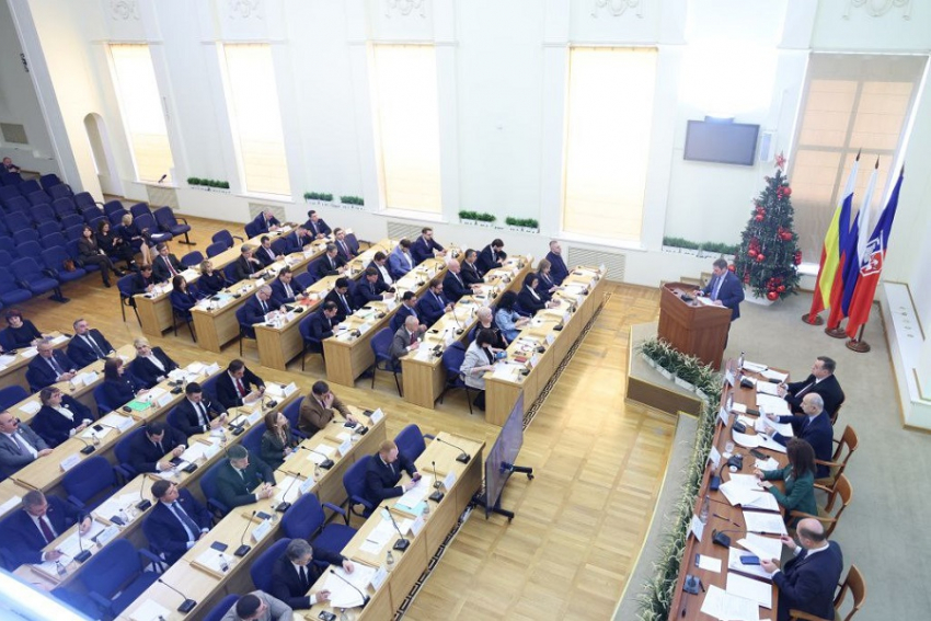 Несовершеннолетние ростовчане больше не смогут участвовать в собраниях ТОС