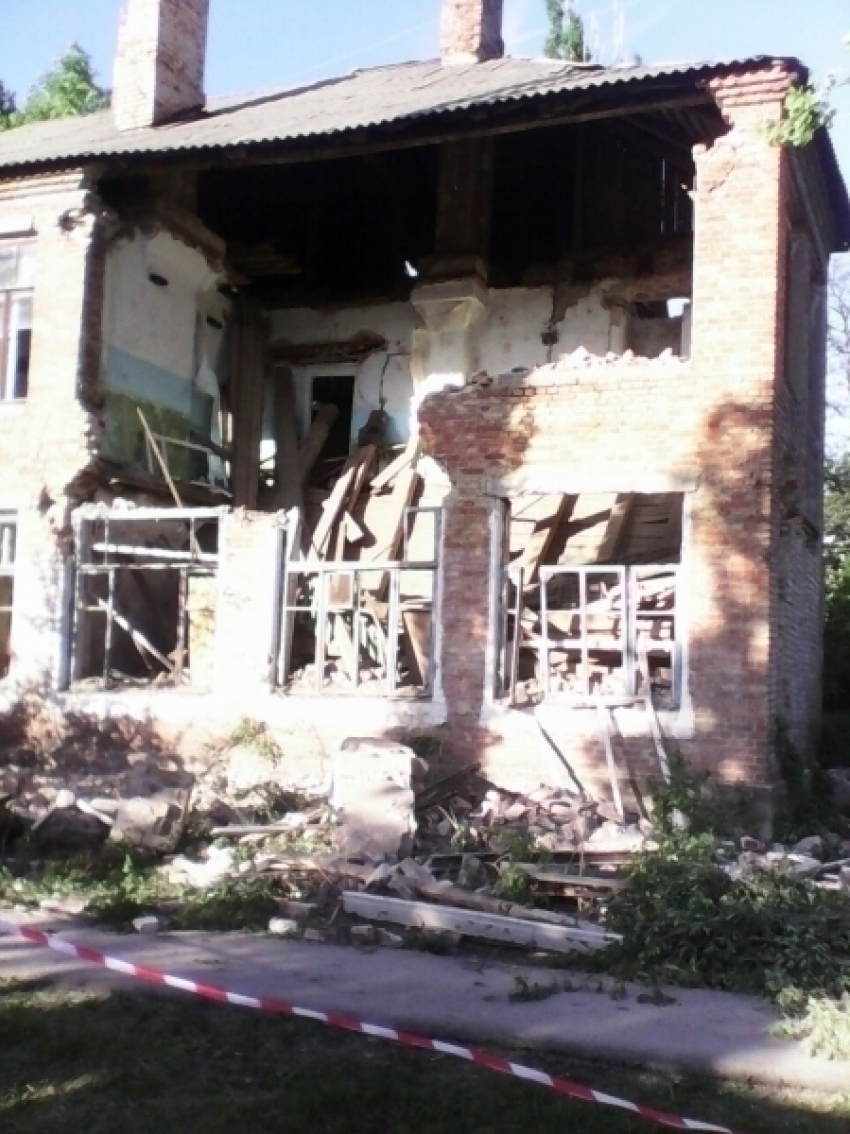  В Ростовской области обрушилось здание техникума
