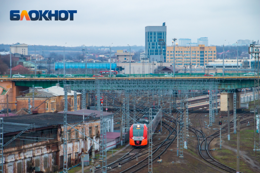 В Ростове «РЖД» оштрафовали на 100 тысяч рублей за мусор и сорняки