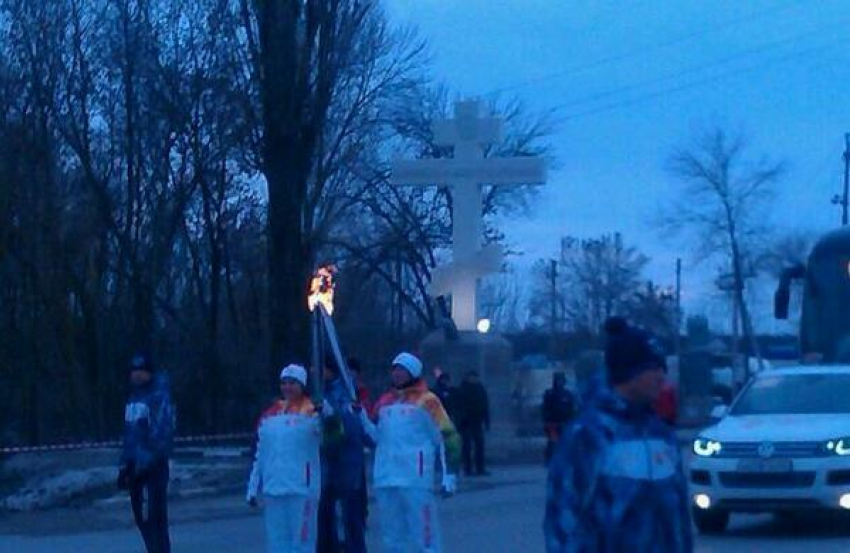  Олимпийский огонь шествует по Шахтам