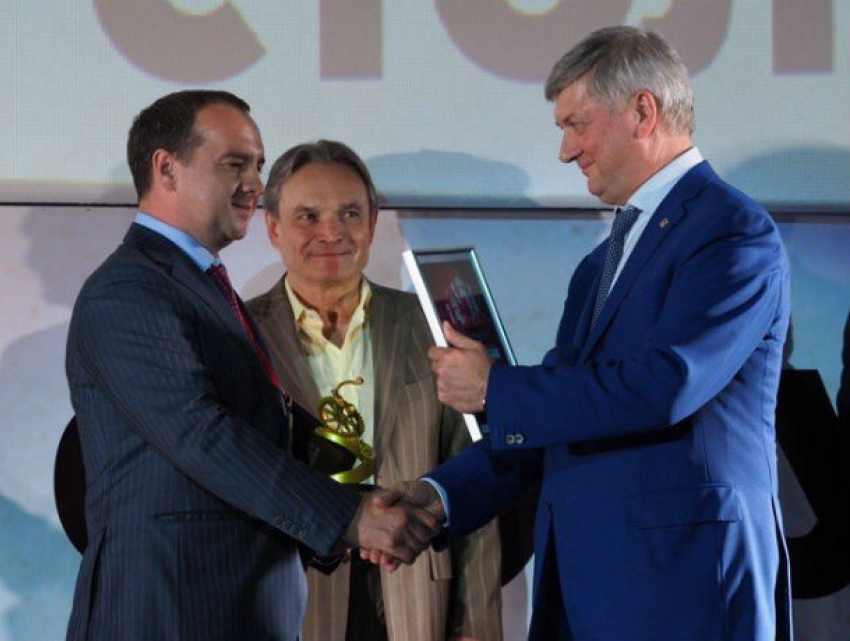 Производитель «Богучарских семечек» получил награду за качество