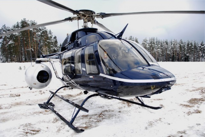 Причины падения частного вертолета под Ростовом выясняют следователи 