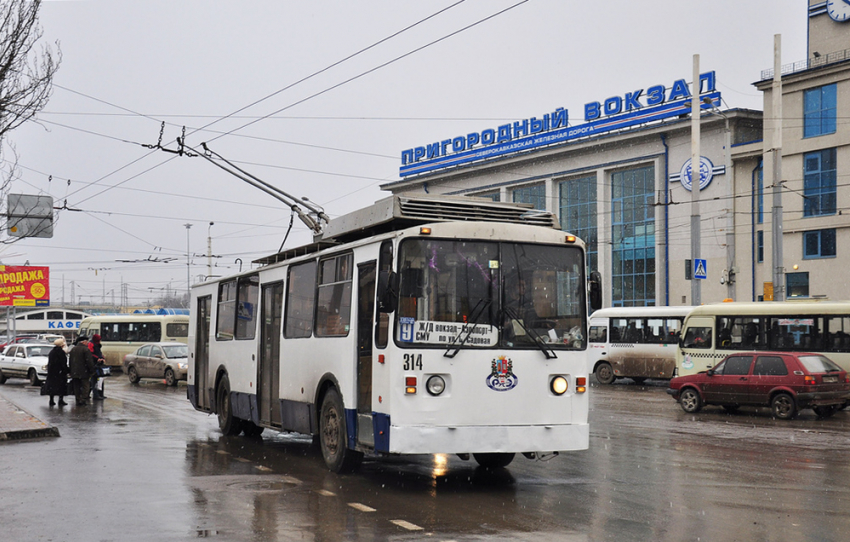 На Привокзальной площади Ростова нашли тело мужчины