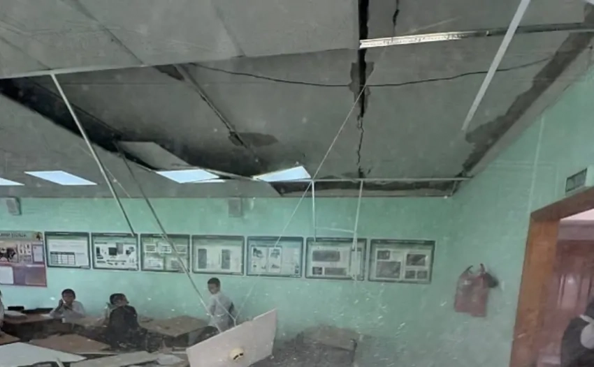 Потолок обрушился прямо во время уроков в одной из школ Ростовской области