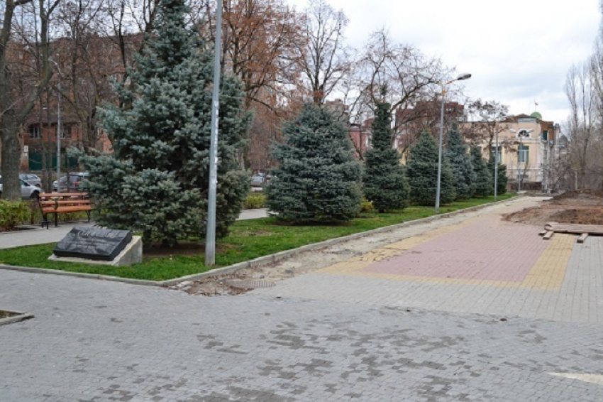 В сквере Седова установят памятник рабочим, погибшим в боях за освобождение Ростова