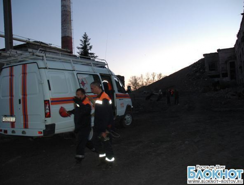 Глава донского МЧС прибыл в Донецк на место обрушения центральной обогатительной фабрики