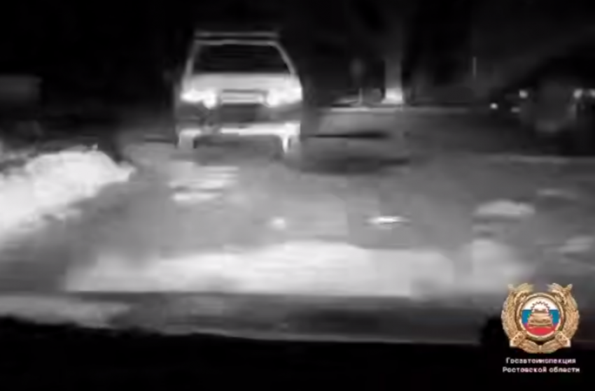 Пьяный зумер устроил ночную погоню с ДПС и протаранил патрульную машину в Ростовской области
