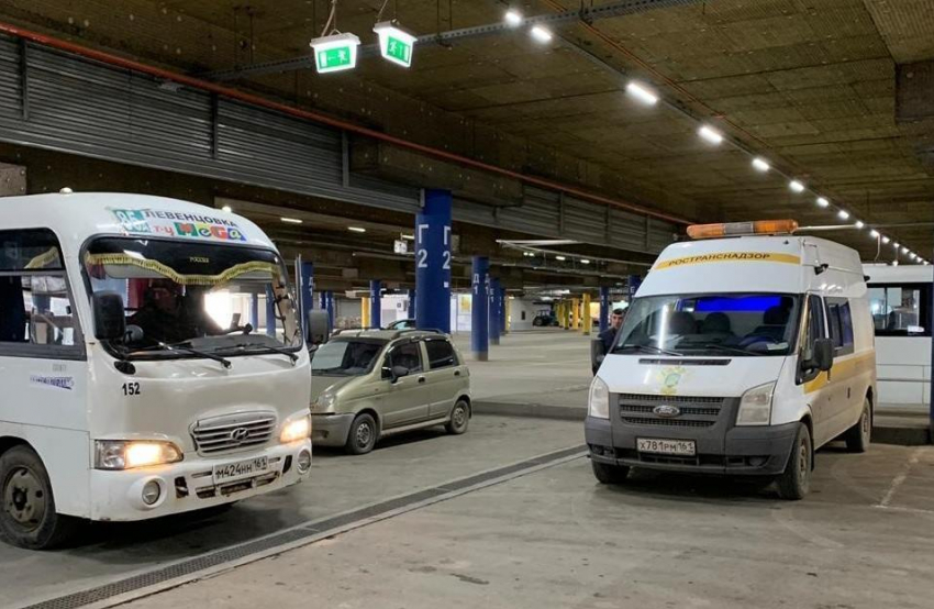 Ростовский Минтранс признал, что автобусы в МЕГу небезопасны для пассажиров