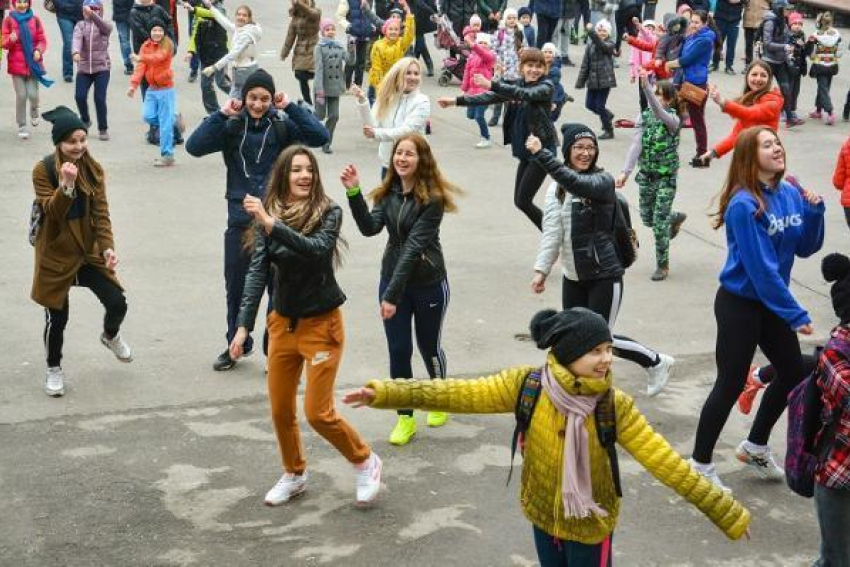 В Ростове встретили весну массовой зарядкой