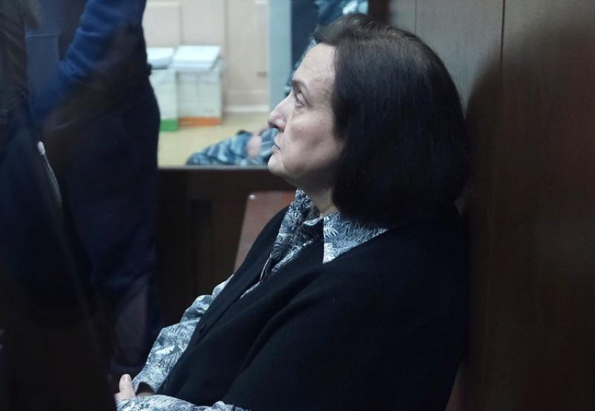 Обвиняемым в получении взяток ростовским судьям продлили арест на 3 месяца