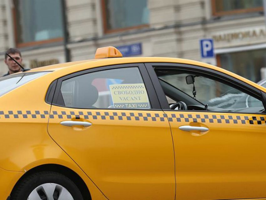 Аккредитованные на ЧМ-2018 такси впервые протестируют власти Ростова
