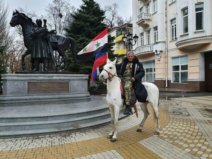 В Ростов приехал сирийский путешественник, который направляется к Владимиру Путину