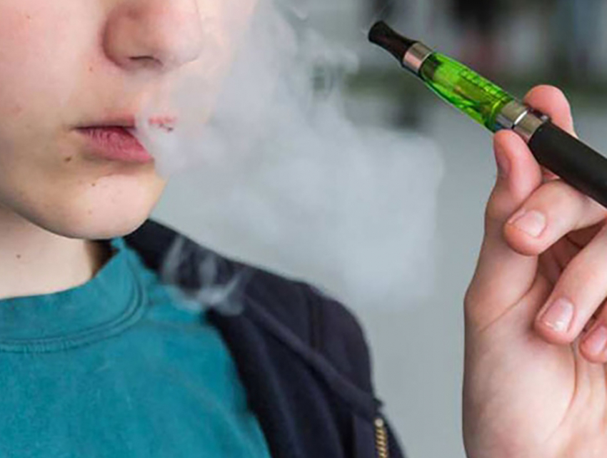 Запрет на продажу электронных сигарет подросткам вступает в силу с первого июня в Ростове