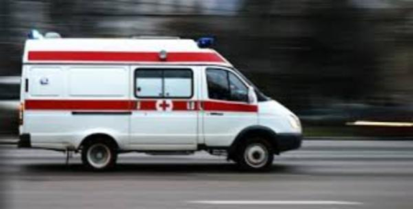 Один человек погиб, трое пострадали в аварии в Зимовниковском районе