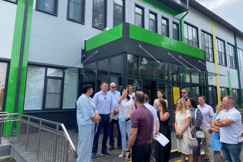 Строительство начальной школы в Батайске завершат с опережением графика