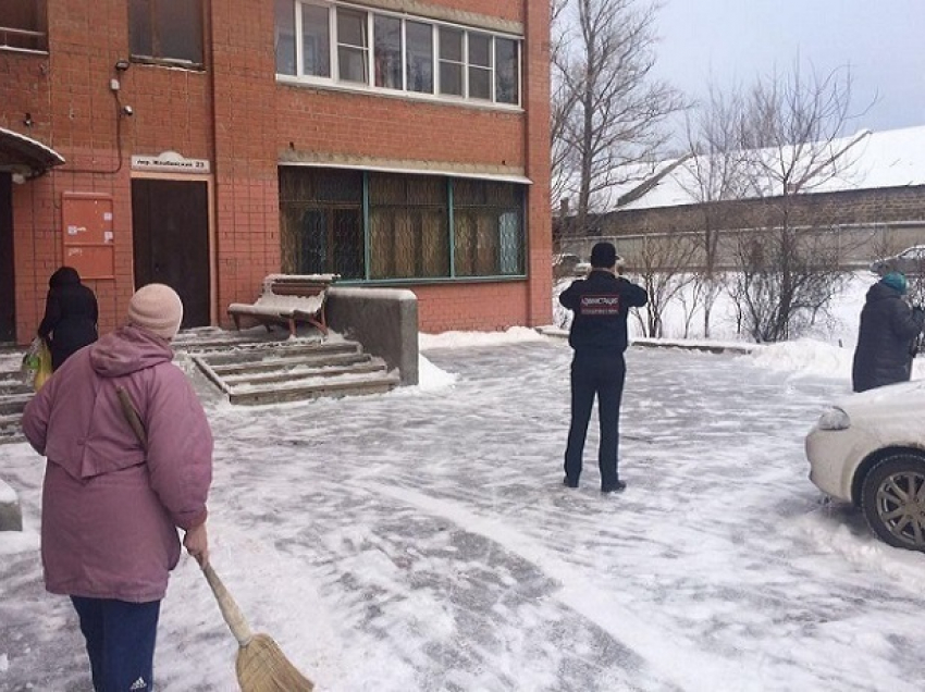 Наказания за плохую уборку снега подействовали на ростовские ЖЭКи