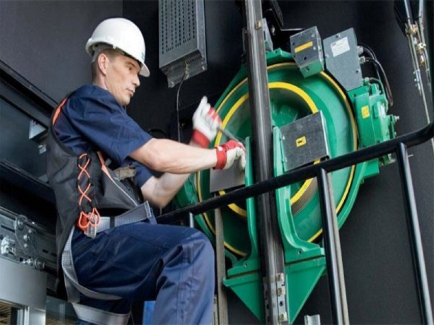 Директор фирмы по обслуживанию лифтов Ростова утаил в своей кубышке 47 млн рублей