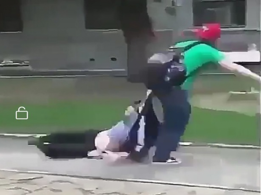 Ростовский супермен утащил «за шкирку» пьяного мужика из детской площадки