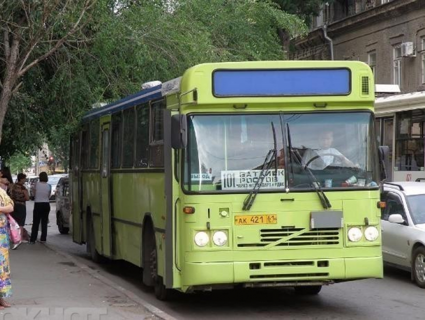 Застрявшие в ростовских пробках батайские автобусы передумали пускать по Ворошиловскому мосту 