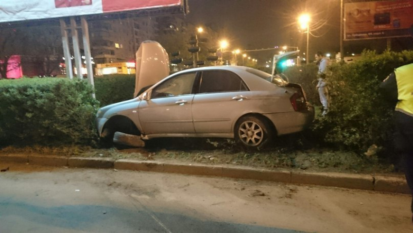Пьяный водитель устроил аварию в Ростове