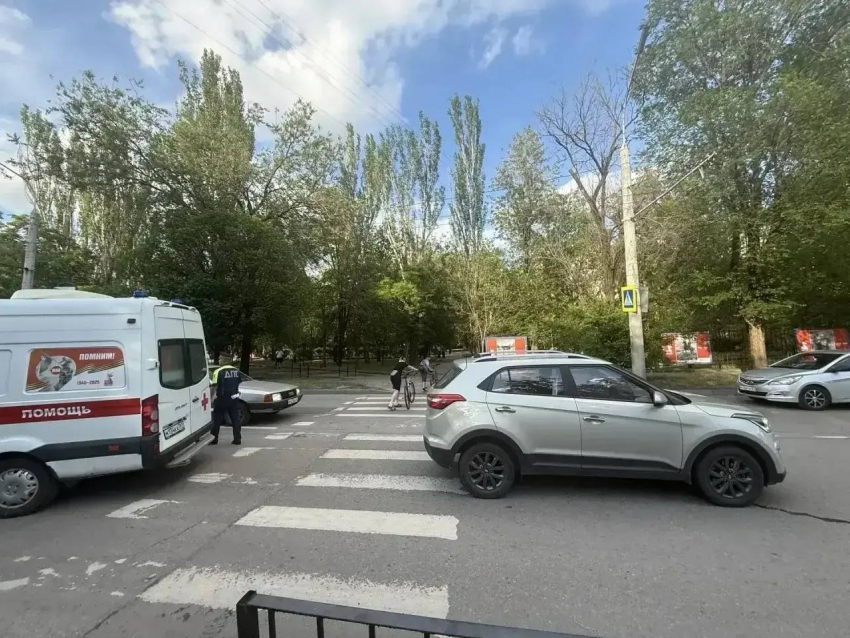 11-летнего пешехода сбили в Ростове на Тружеников